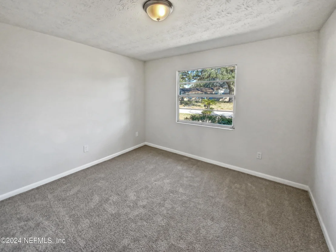 Photo of 5440 WEAVER Road
