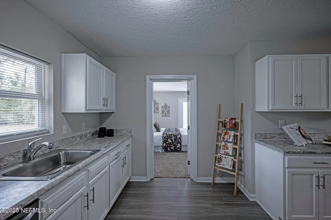 Photo of 10377 GRAYSON Street