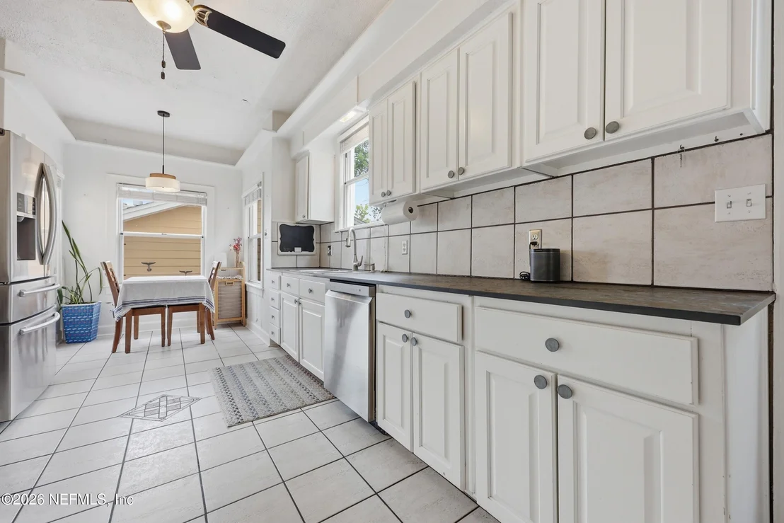 Photo of 525 2ND Street