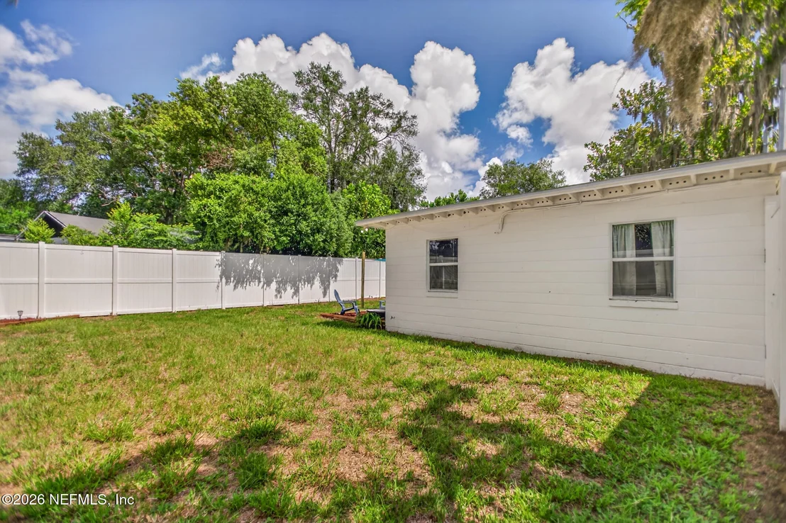 Photo of 4186 RUBY Drive E