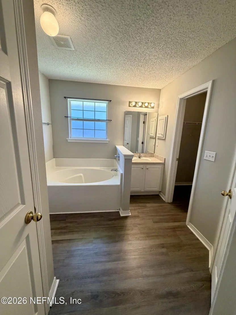 Photo of 1414 HAWKS CREST Drive