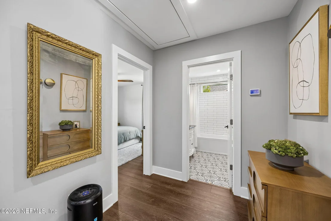 Photo of 1728 MAYVIEW Road