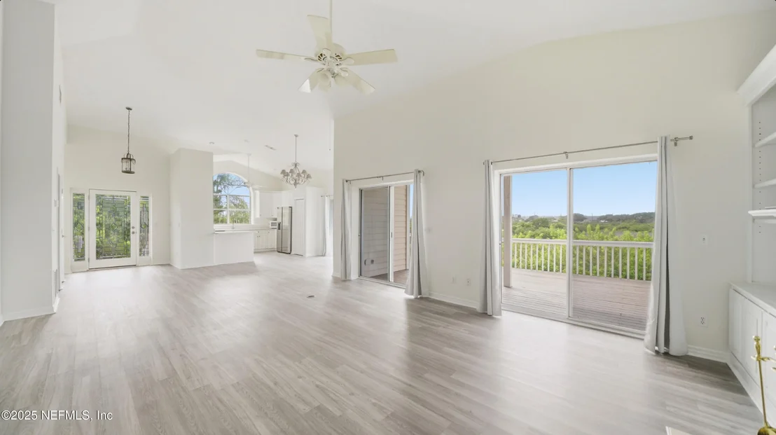 Photo of 300 RIVERSIDE Boulevard