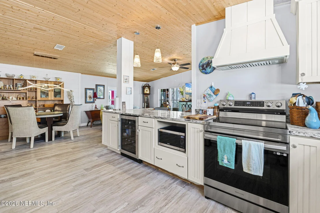 Photo of 223 STARBOARD Drive