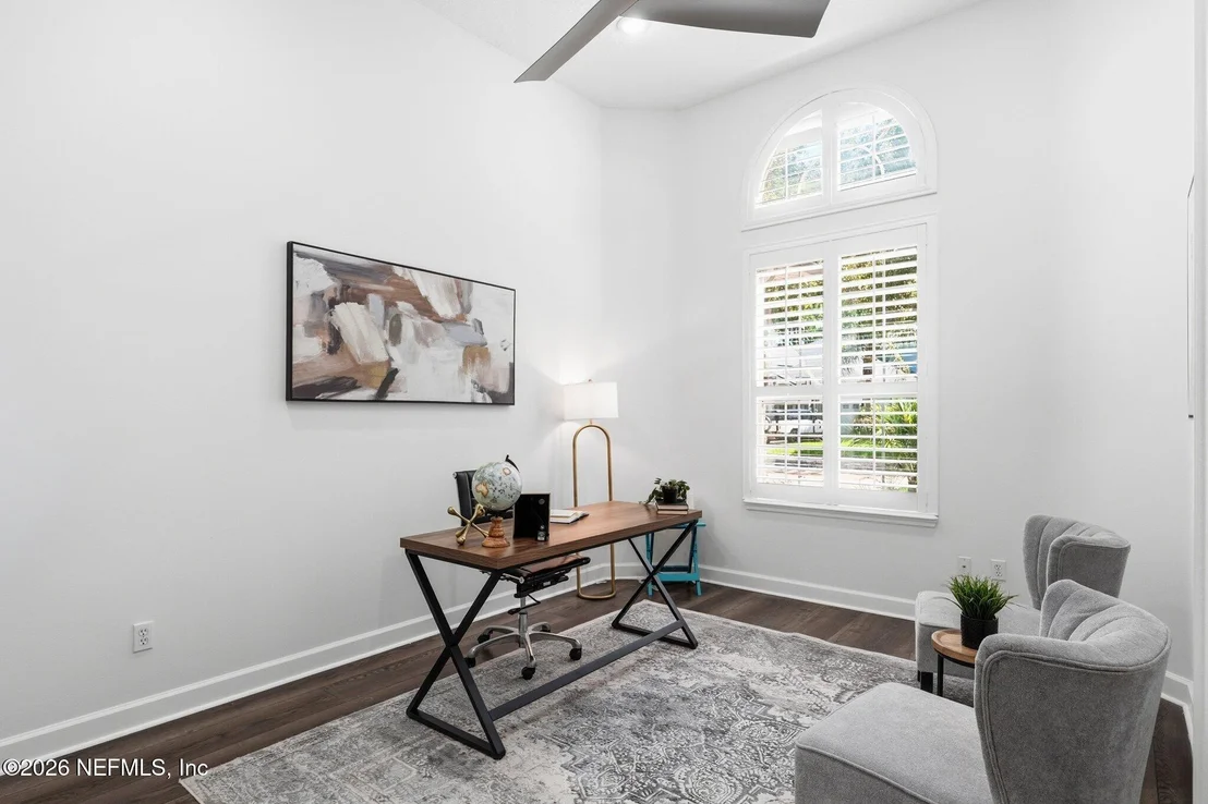 Photo of 215 PARKSIDE Drive