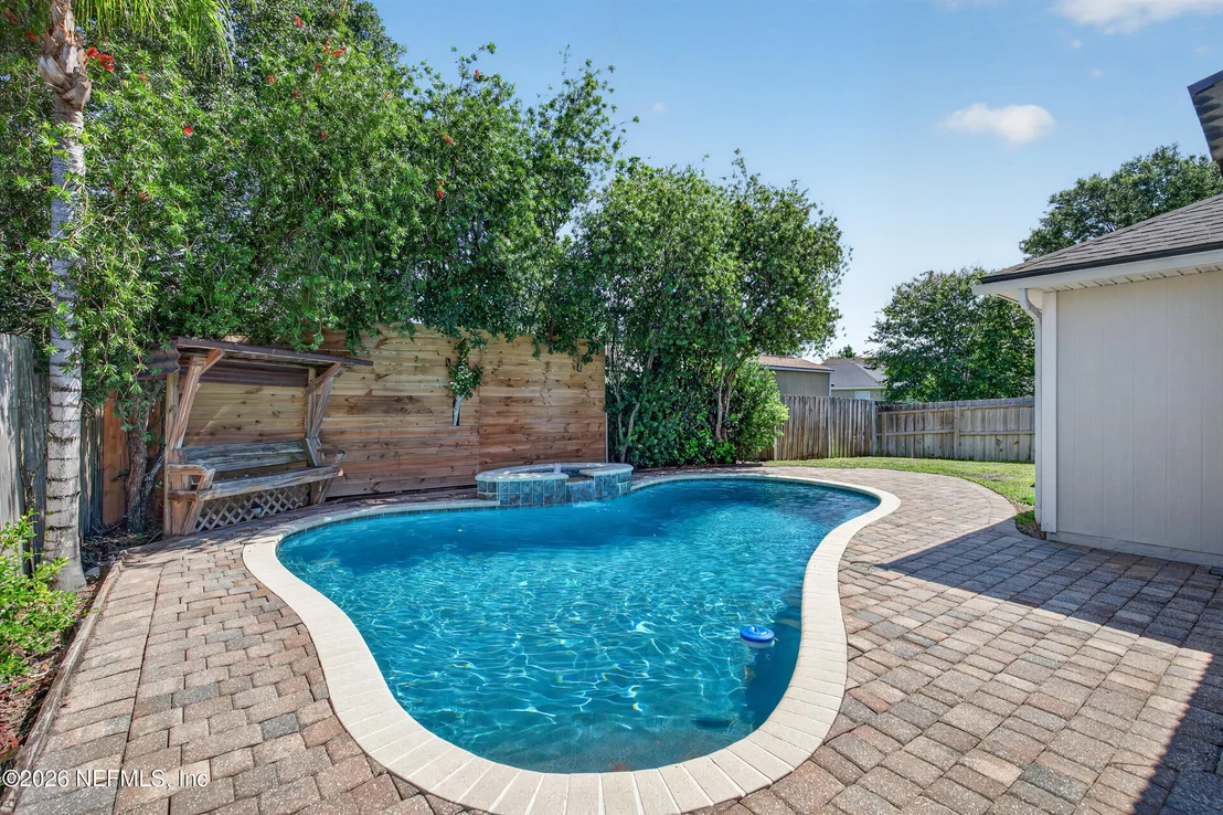 Photo of 12151 SUNCHASE Drive