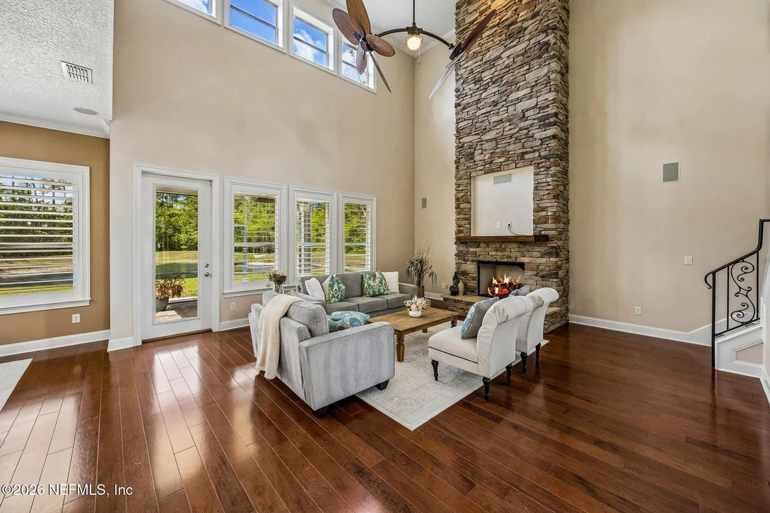 Photo of 321 ADDISON Court