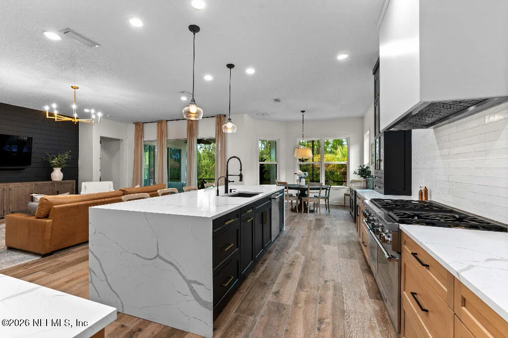Photo of 126 SEAHILL Drive