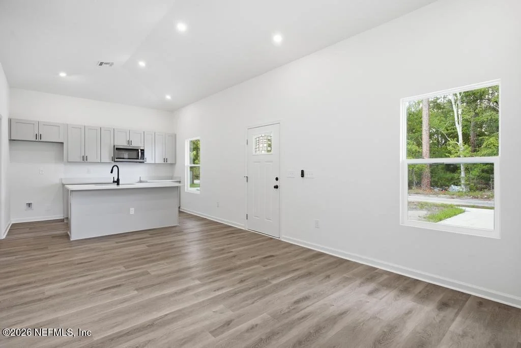 Photo of 12164 LYONS Street