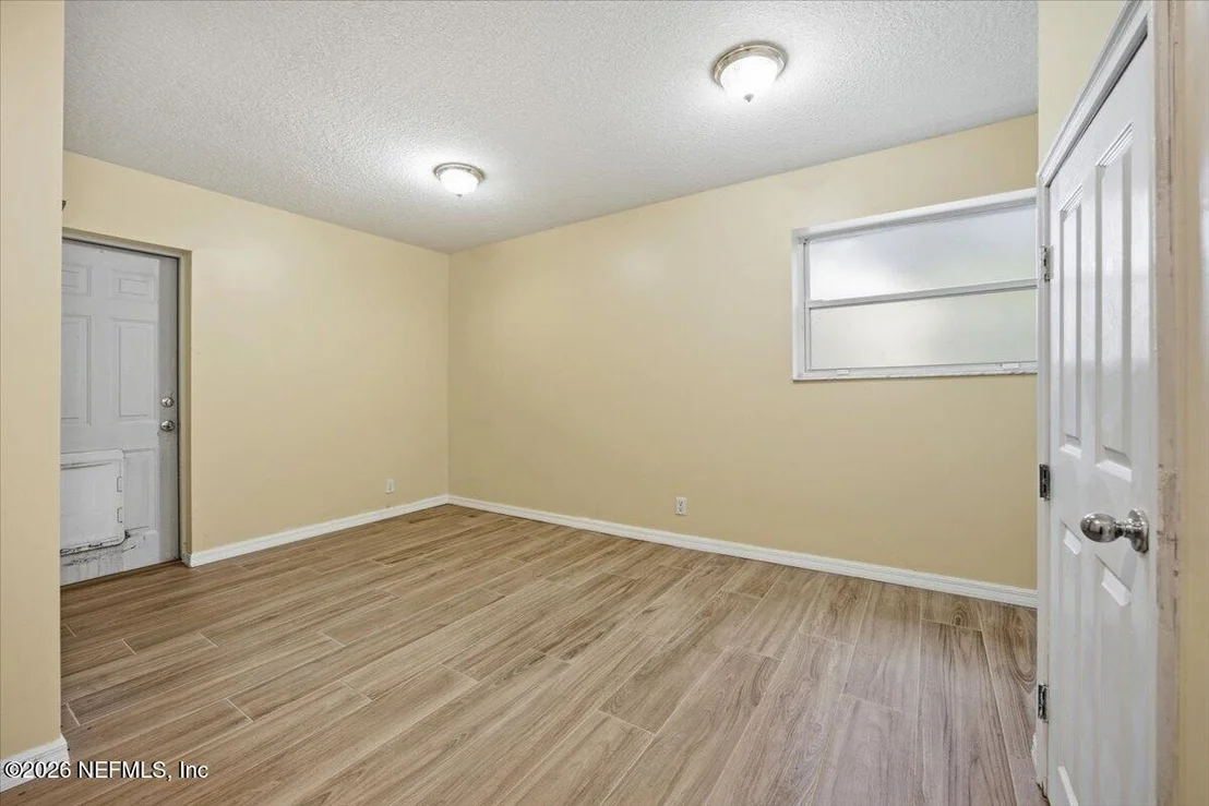 Photo of 6842 ESTRADA Road
