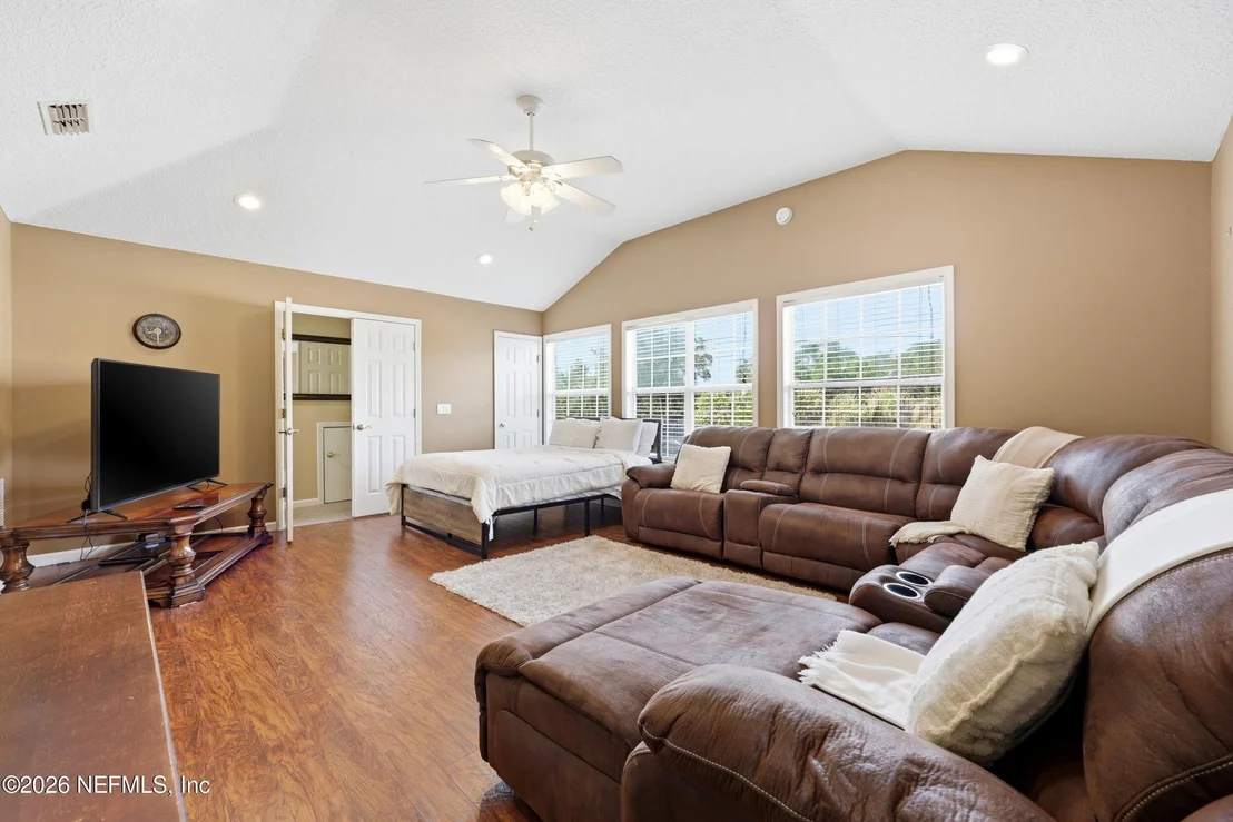 Photo of 1140 HIDEAWAY Drive N