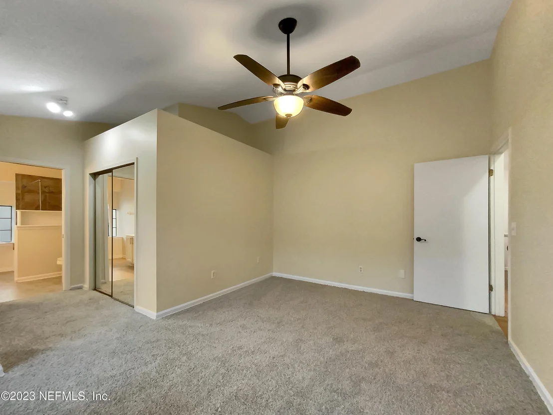 Photo of 85 NAUGATUCK Drive