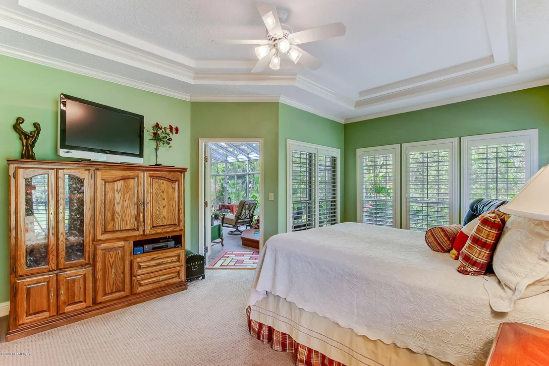 Photo of 8128 SUFFIELD Court