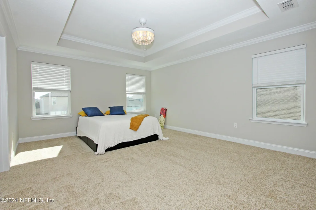 Photo of 242 SILVERLEAF VILLAGE Drive