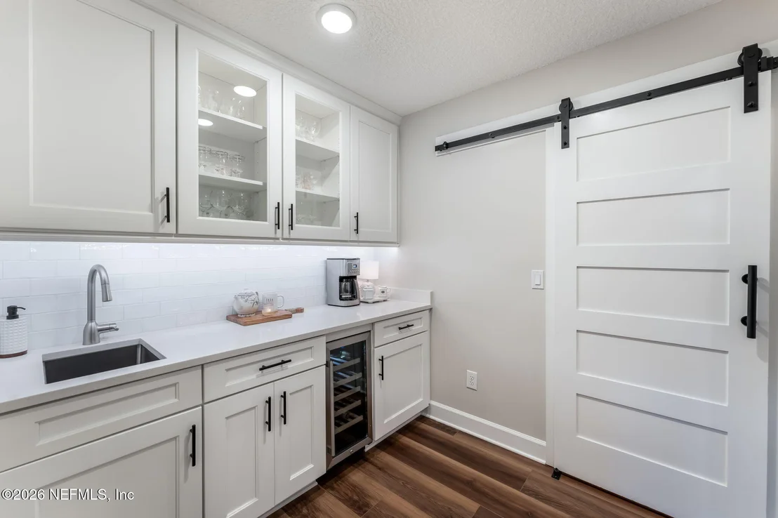 Photo of 1204 CREEK BEND Road