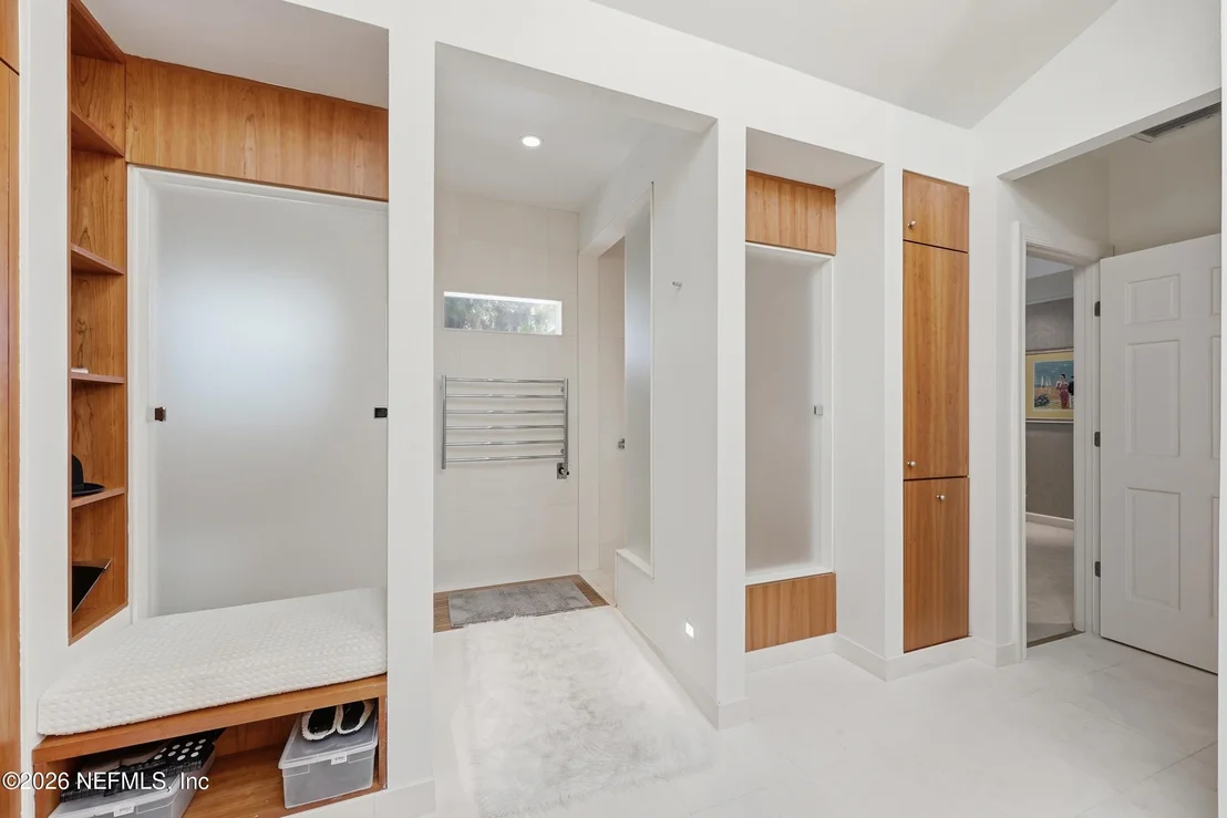 Photo of 2656 BEAUCLERC Road