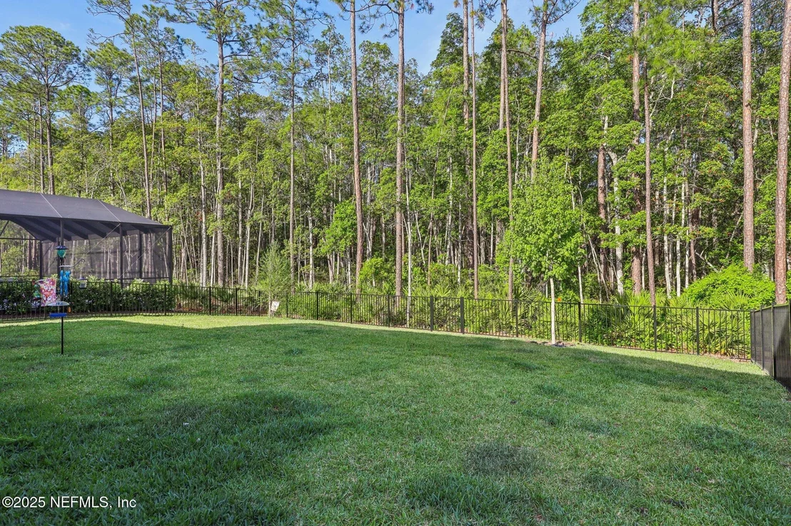 Photo of 716 PALM CREST Drive