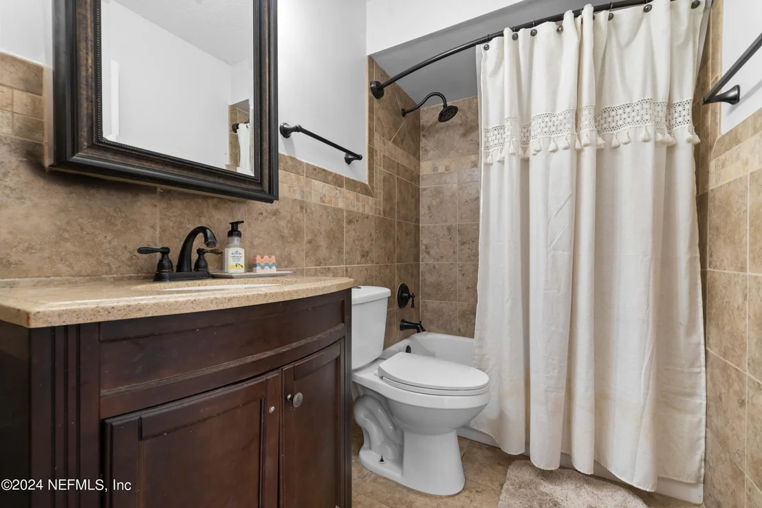 Photo of 2592 MYRTLE Loop