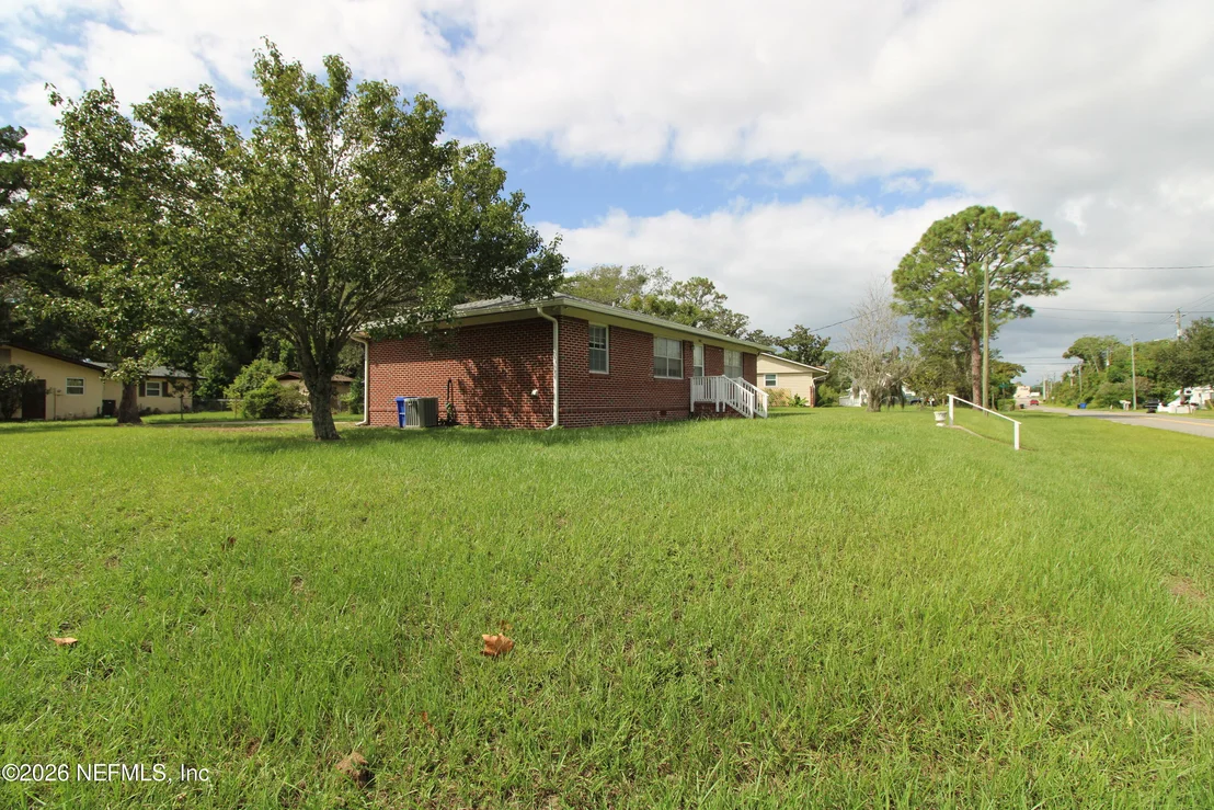 Photo of 302 SHORE Drive