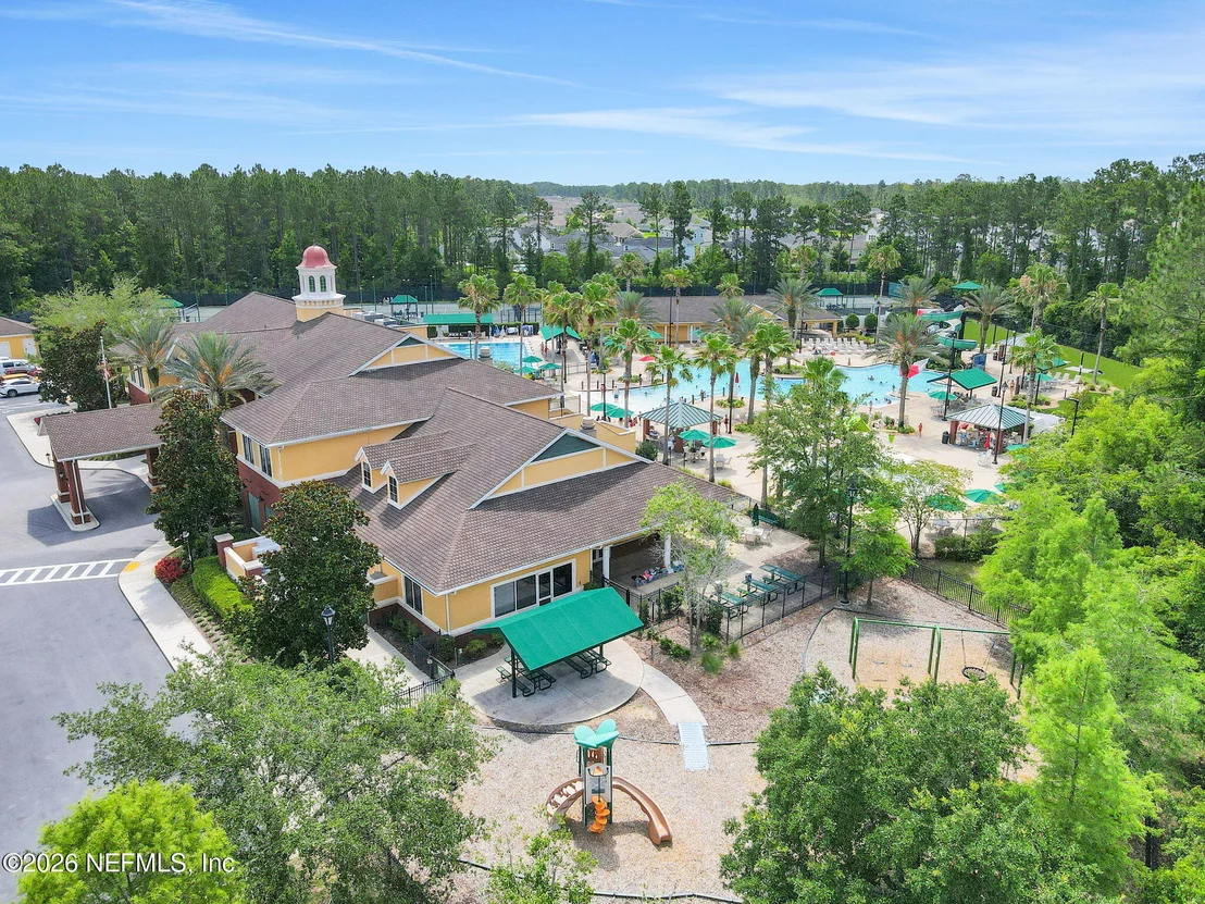 Photo of 1004 FLORA PARKE Drive