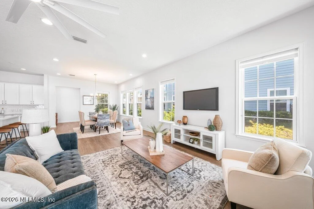 Photo of 457 MARQUESA Circle