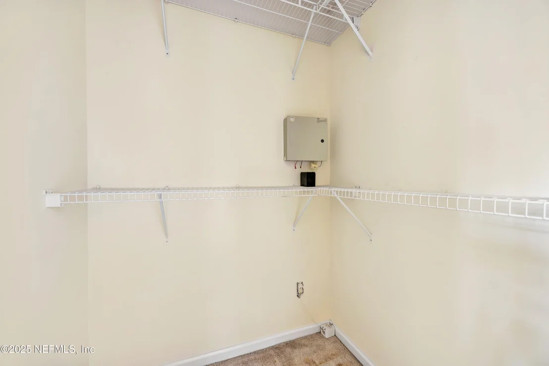 Photo of 4565 MAINMAST Lane