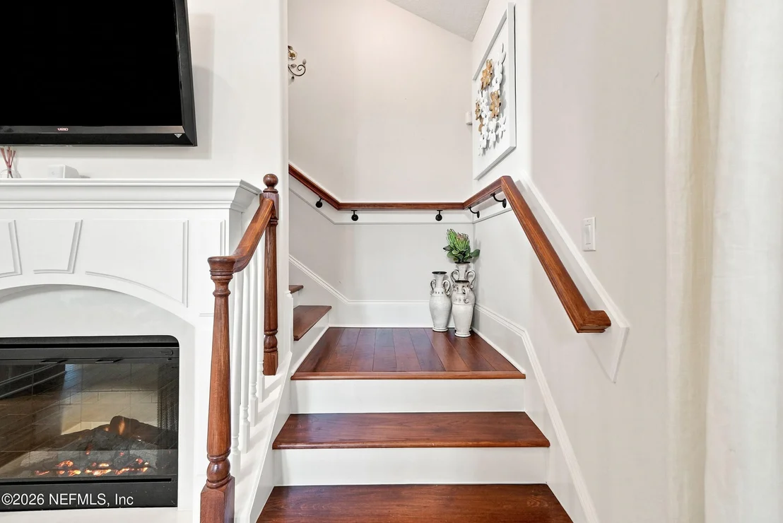Photo of 1407 RIVERGATE Drive