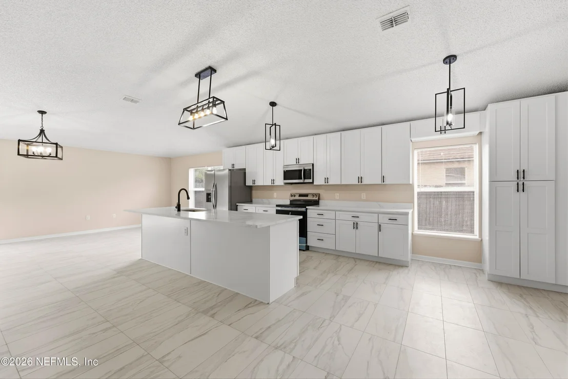 Photo of 3005 SUNSET RIDGE Drive