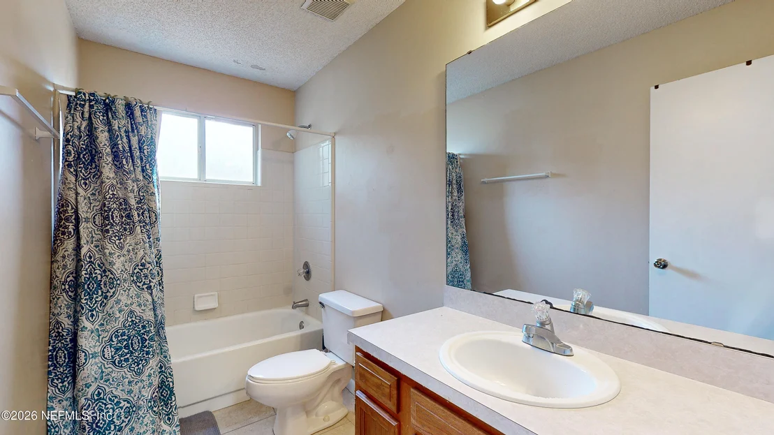 Photo of 877 JACKSON Road
