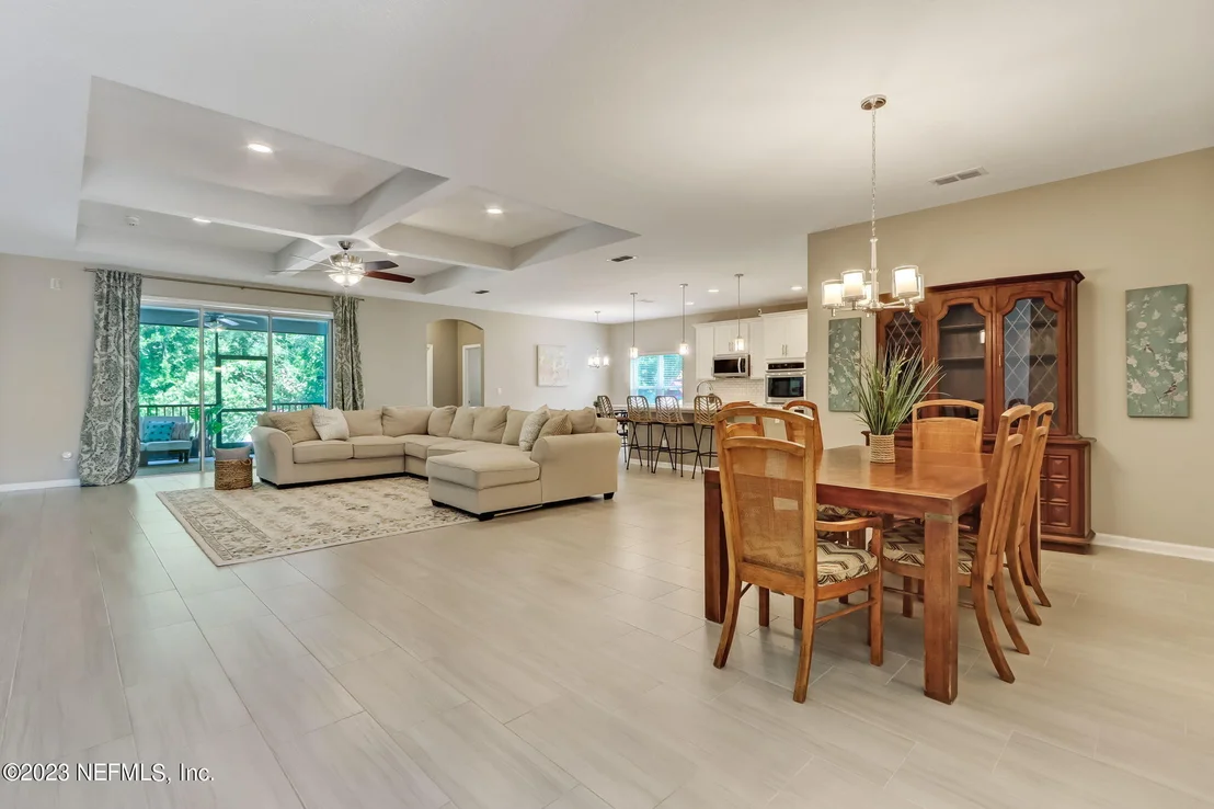 Photo of 85771 BLACK TERN Drive