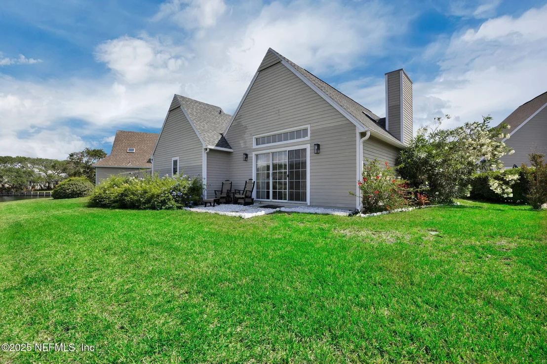 Photo of 107 HAMMOCK Circle