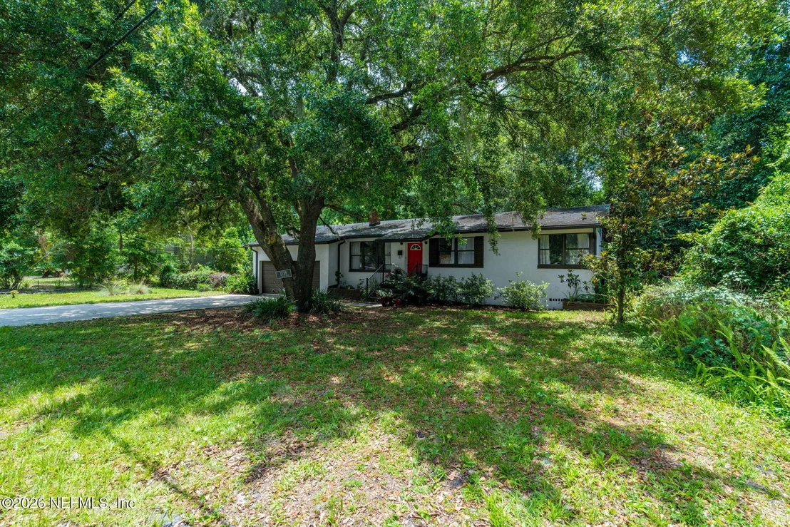 Photo of 1738 CLEMSON Road