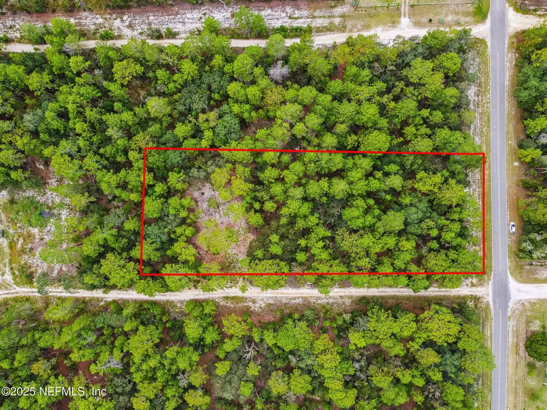 Photo of 401 EDGEHILL Road
