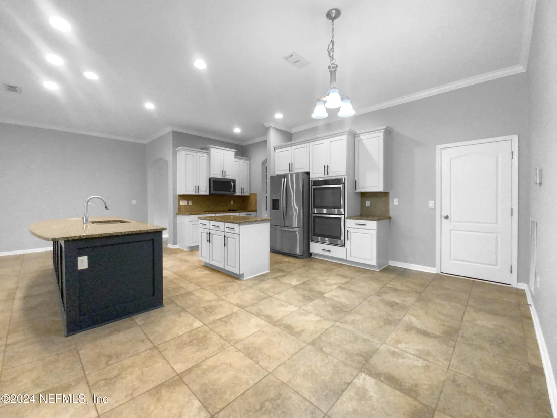 Photo of 334 IRISH ROSE Road