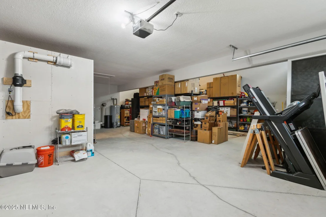Photo of 85558 FALL RIVER Parkway