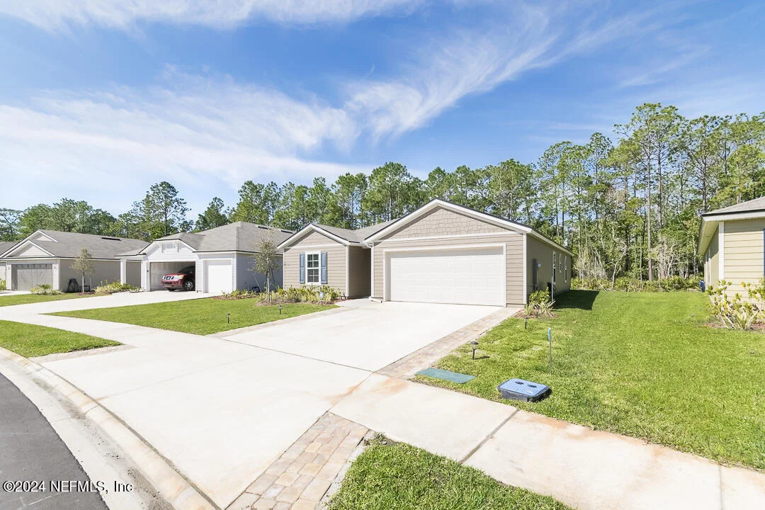 Photo of 390 FALCON RIDGE Road