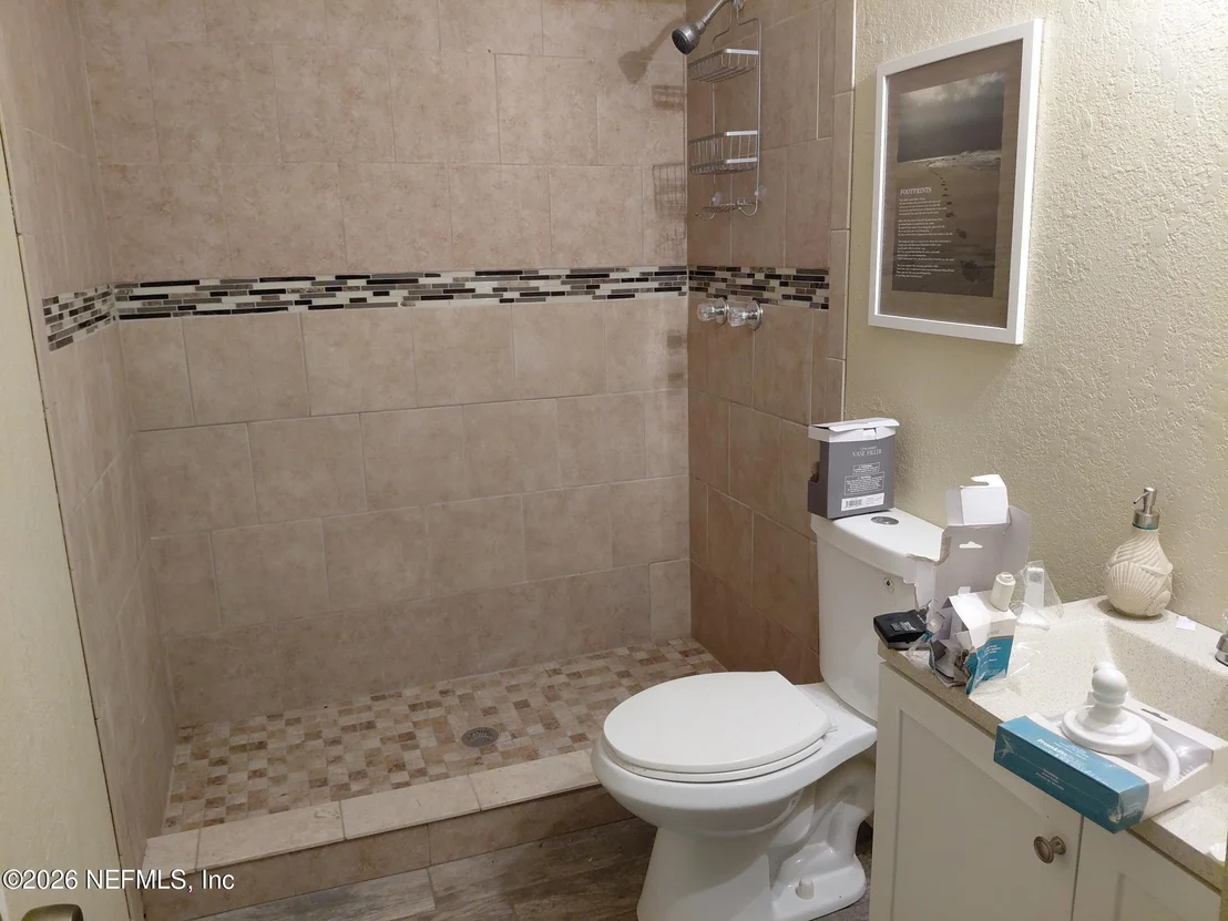 Photo of 118 ROBIN Road