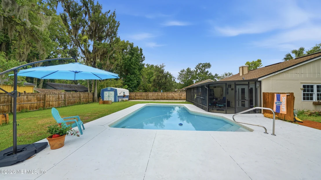 Photo of 1695 SANDY HOLLOW Loop