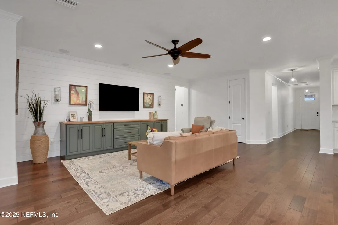 Photo of 205 WOODSONG Lane