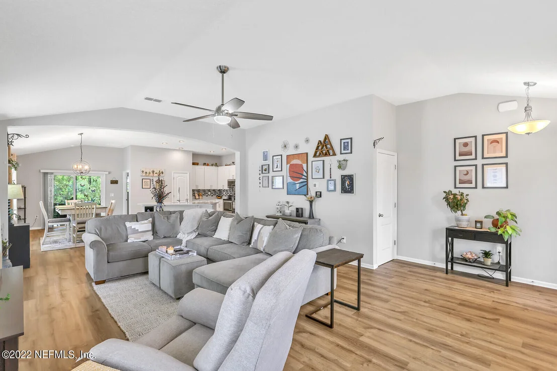 Photo of 707 SEVILLE Parkway
