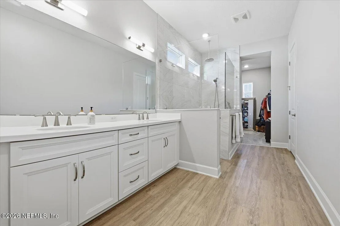 Photo of 146 BLUE HAMPTON Drive