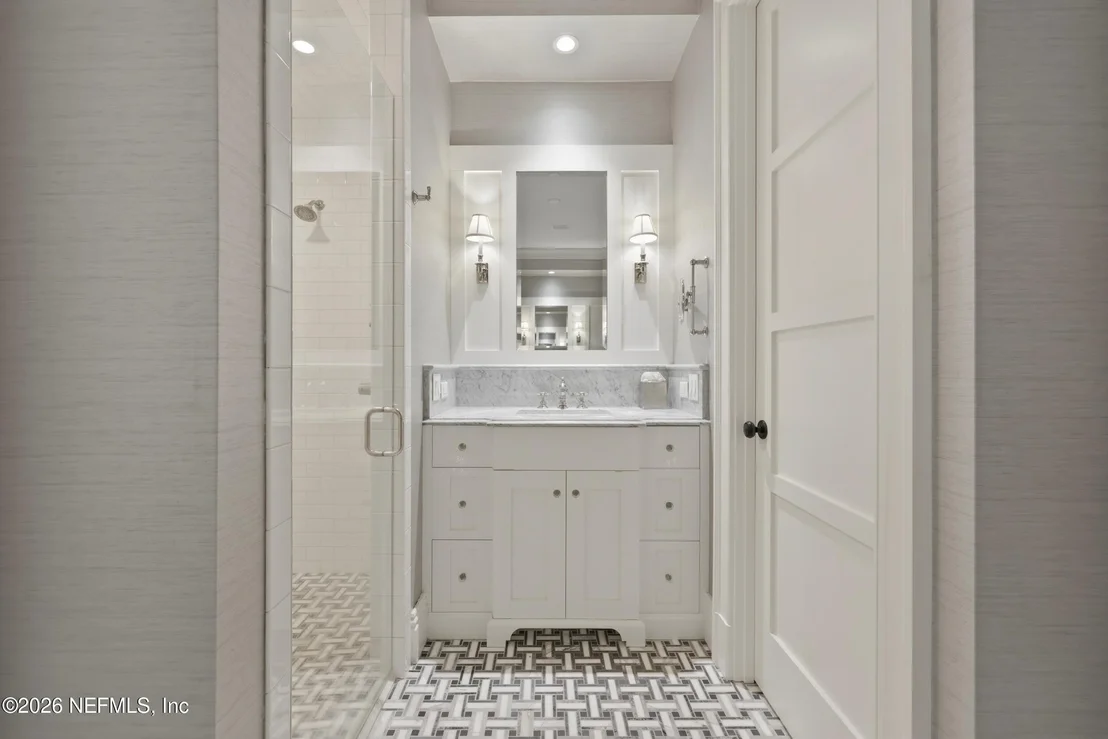 Photo of 1030 MAPLE Lane