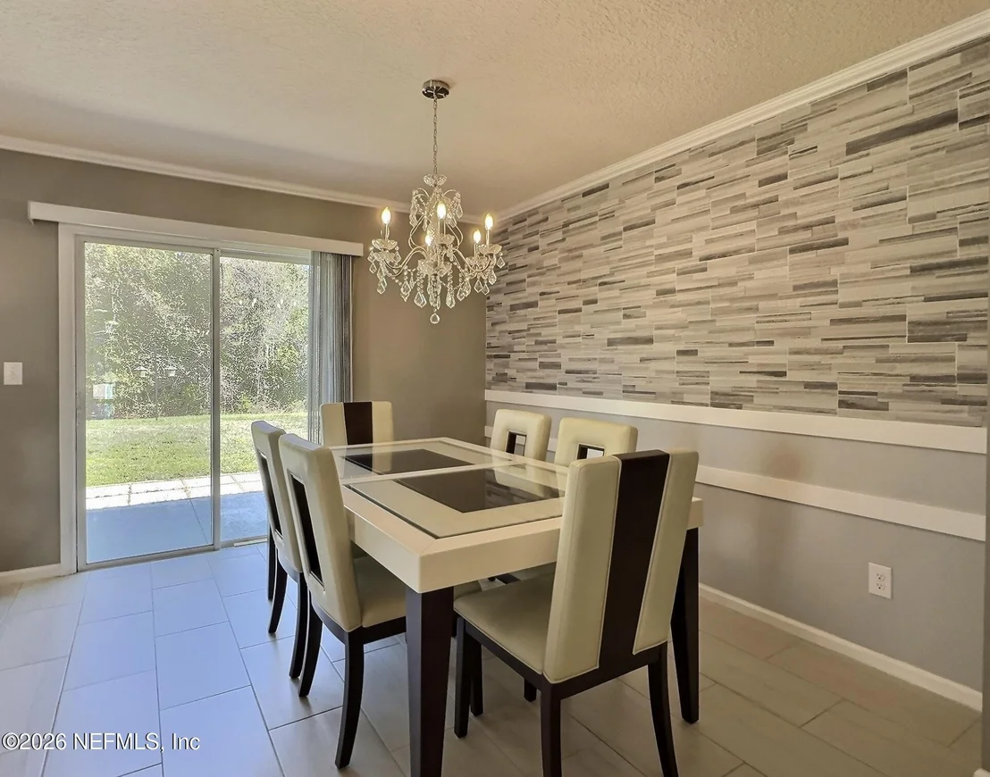 Photo of 465 HARLEY Drive