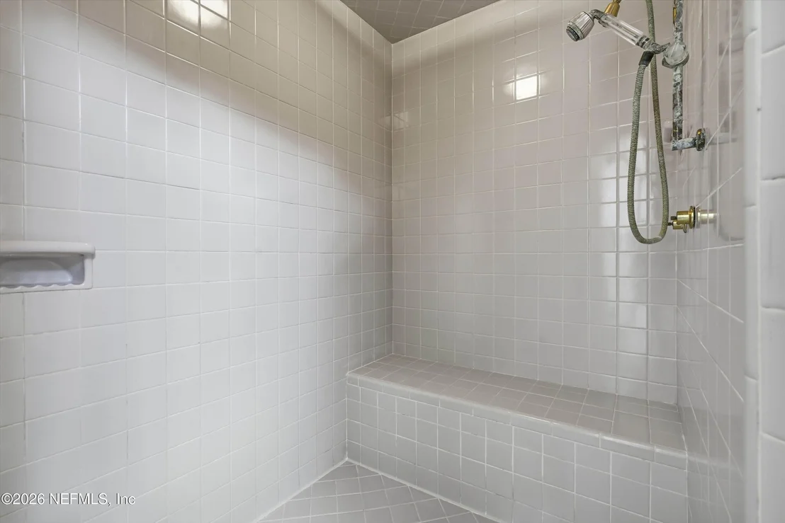 Photo of 959 MAPLE Lane