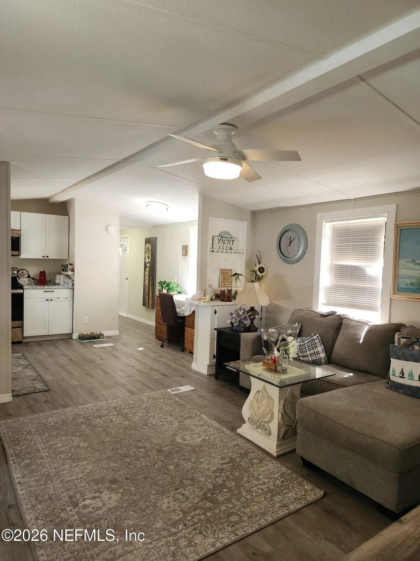 Photo of 231 LAKEVIEW Court