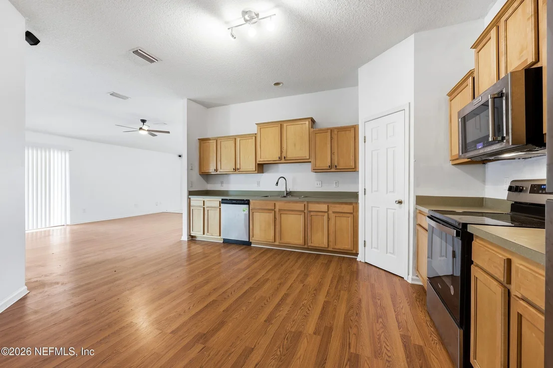 Photo of 8601 JULIA MARIE Circle