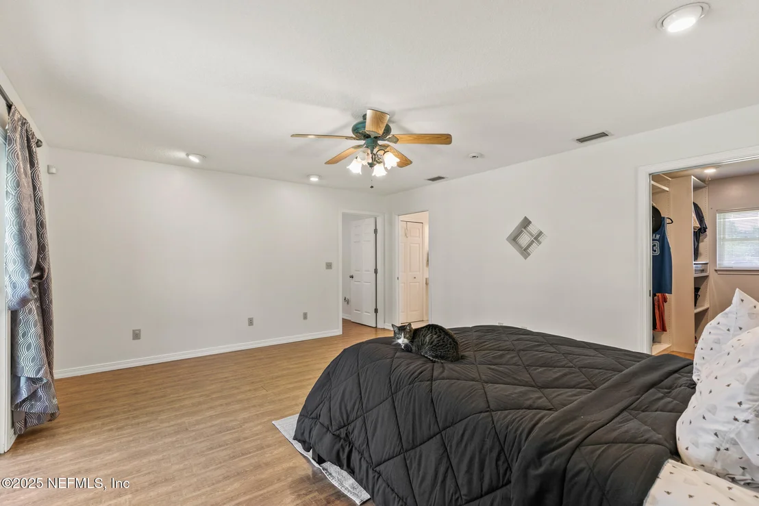 Photo of 120 STOKES LANDING Road