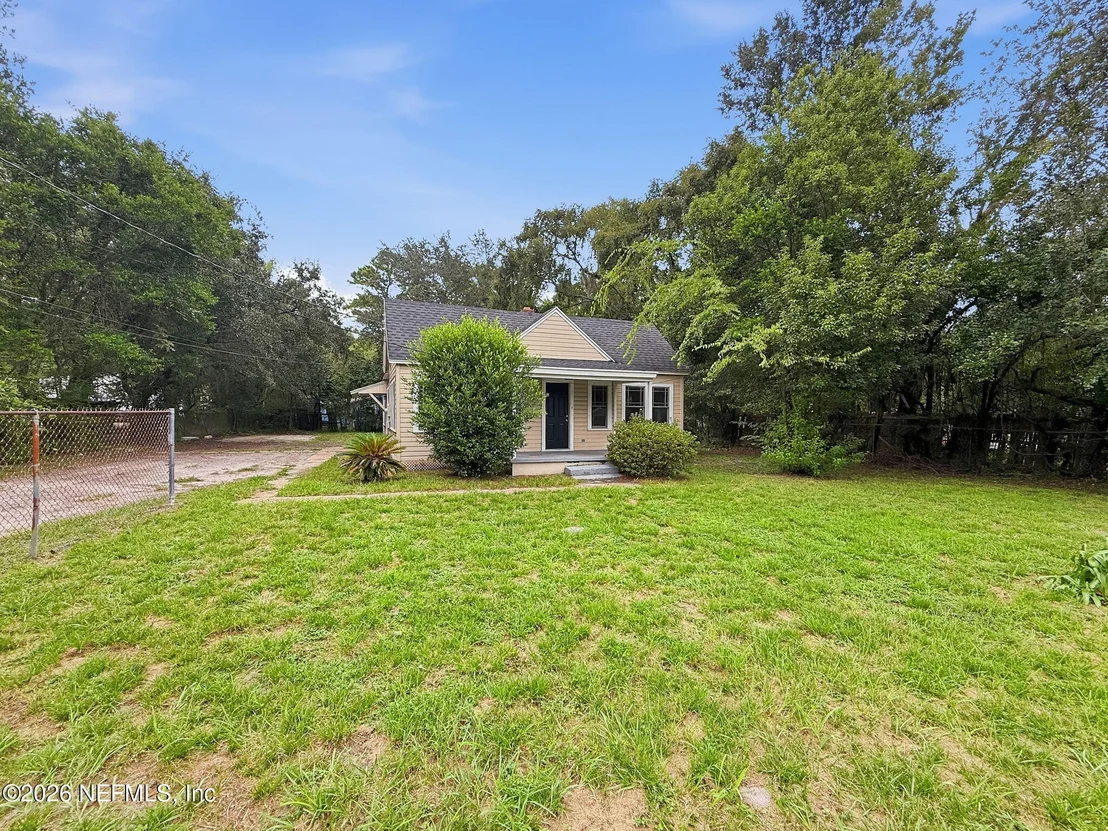 Photo of 7739 HAMMOND Boulevard
