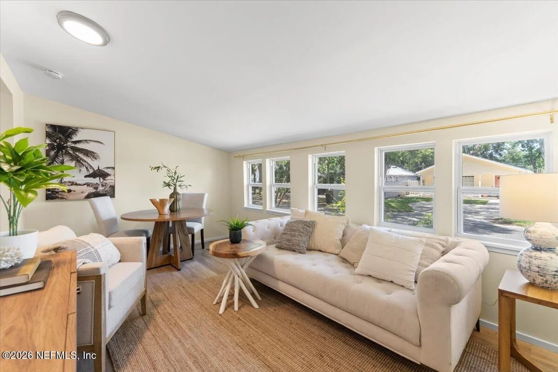 Photo of 531 LENA Street