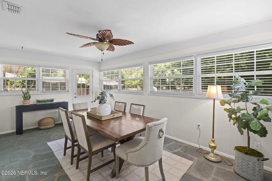 Photo of 3333 PICADILLY Lane